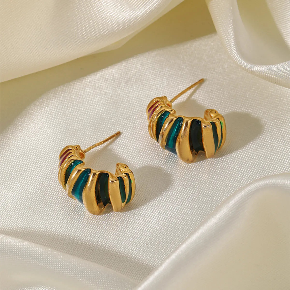 1 Pair Ethnic Style Color Block Painted Enamel Plating Copper 18k Gold Plated Ear Studs