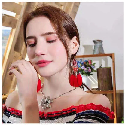 1 Pair Ethnic Style Flower Plating Alloy Feather Drop Earrings