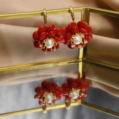 1 Pair Ethnic Style Flower Plating Inlay Copper Freshwater Pearl Zircon 18k Gold Plated Drop Earrings