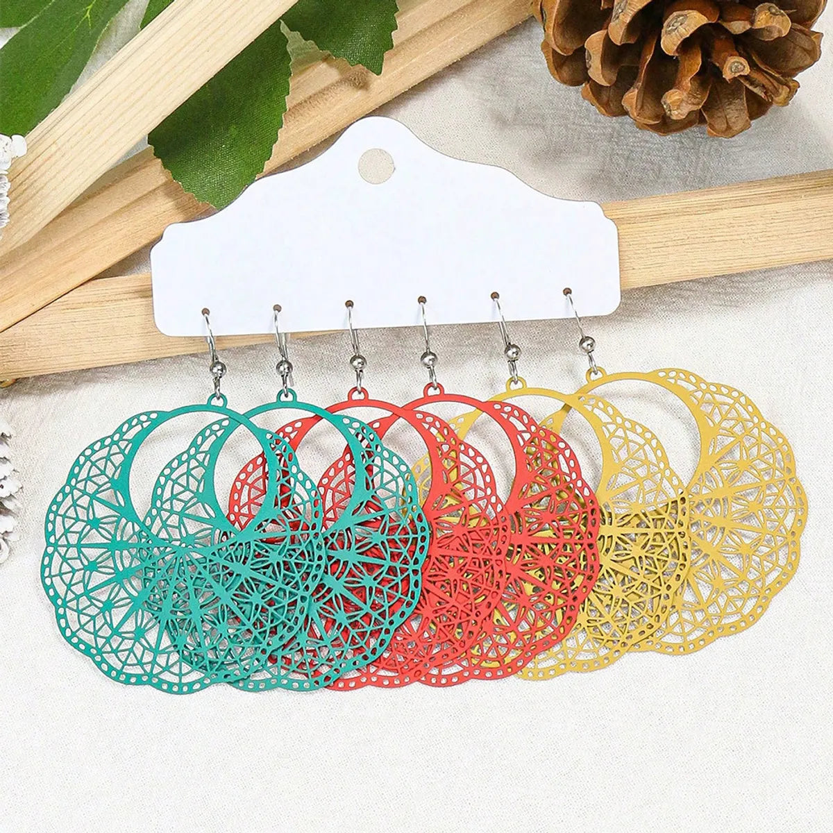 1 Pair Ethnic Style Geometric Hollow Out Alloy Drop Earrings