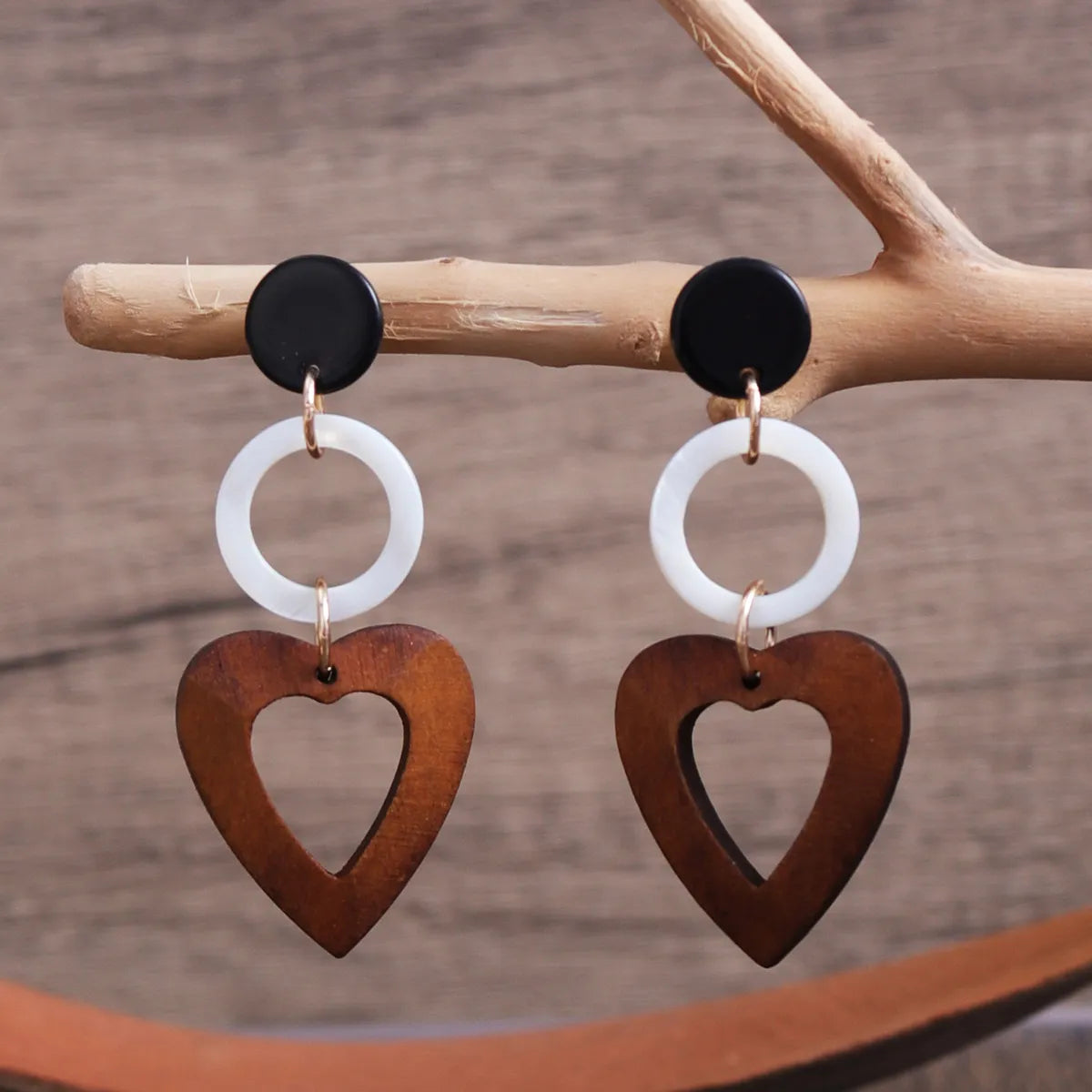 1 Pair Ethnic Style Heart Shape Plating Inlay Wood Shell Shell 18k Gold Plated Drop Earrings