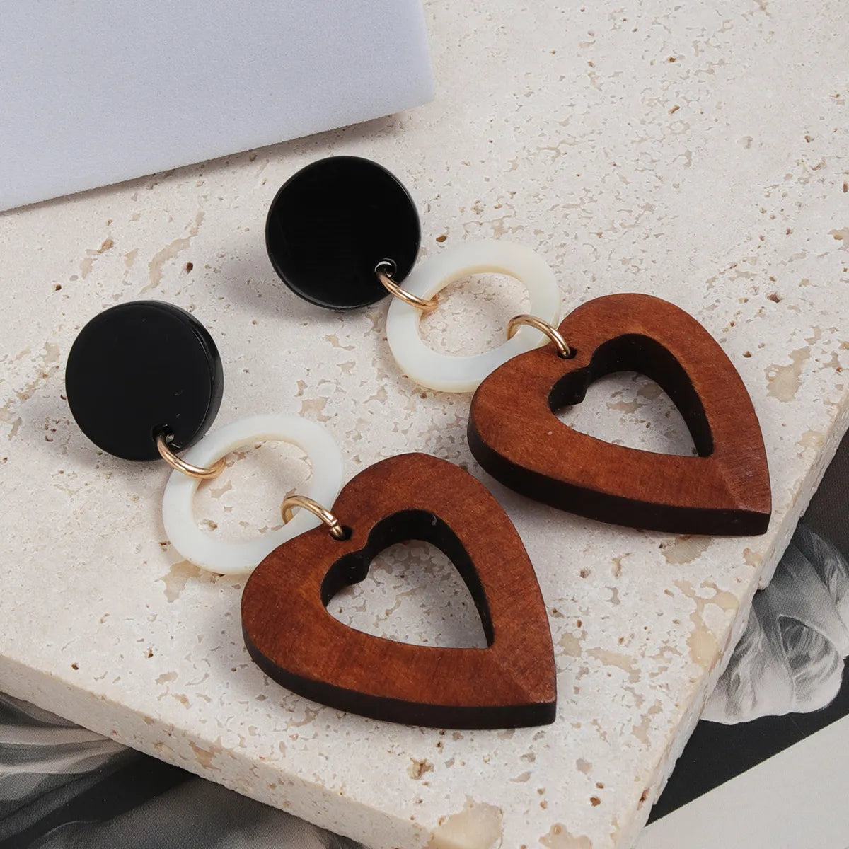 1 Pair Ethnic Style Heart Shape Plating Inlay Wood Shell Shell 18k Gold Plated Drop Earrings