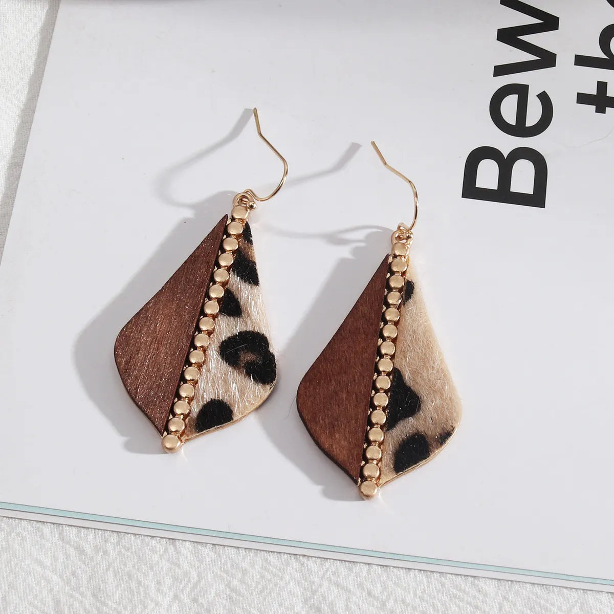 1 Pair Ethnic Style Leopard Pu Leather Wood Metal Patchwork Women'S Drop Earrings