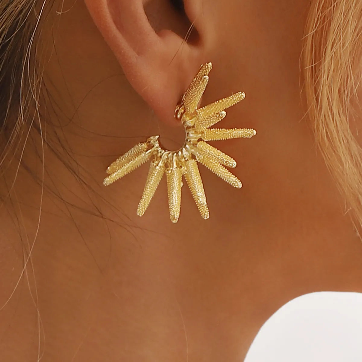 1 Pair Exaggerated Commute Floral Alloy Ear Studs