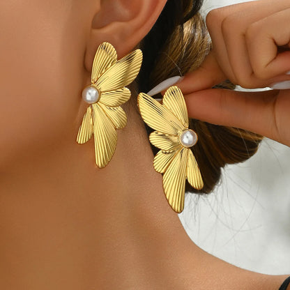 1 Pair Exaggerated French Style Geometric Flower Butterfly Inlay 201 Stainless Steel Pearl 18K Gold Plated Ear Studs