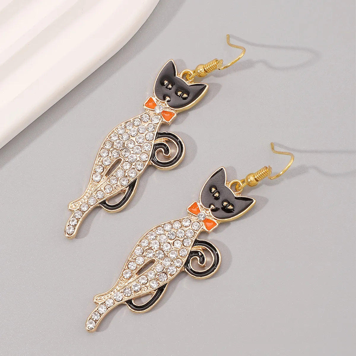 1 Pair Exaggerated Funny Modern Style Cat Skull Enamel Alloy Ear Hook