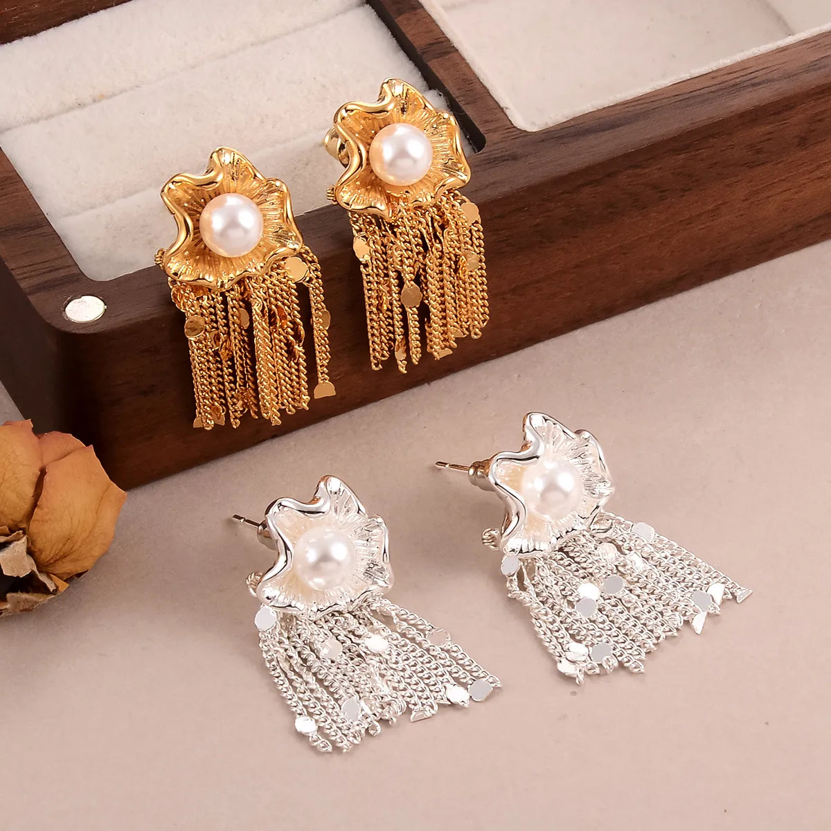 1 Pair Exaggerated IG Style Flower Tassel Inlay Copper Pearl Drop Earrings