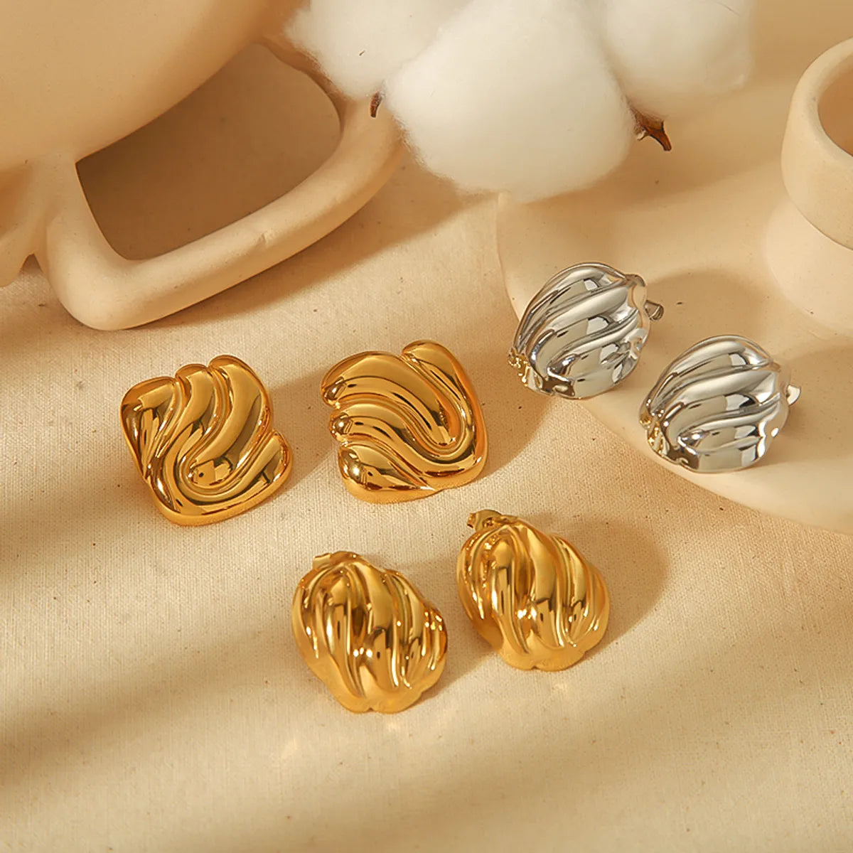 1 Pair Exaggerated IG Style Geometric Solid Color Polishing 304 Stainless Steel 18K Gold Plated Ear Studs