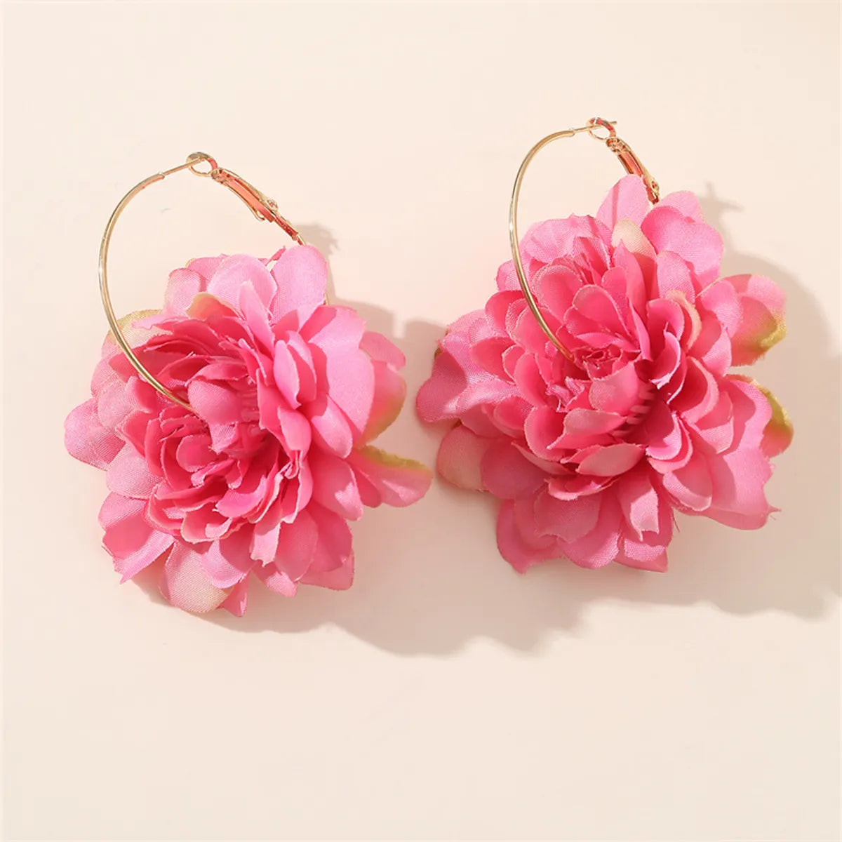 1 Pair Exaggerated Lady Flower Alloy Cloth Earrings