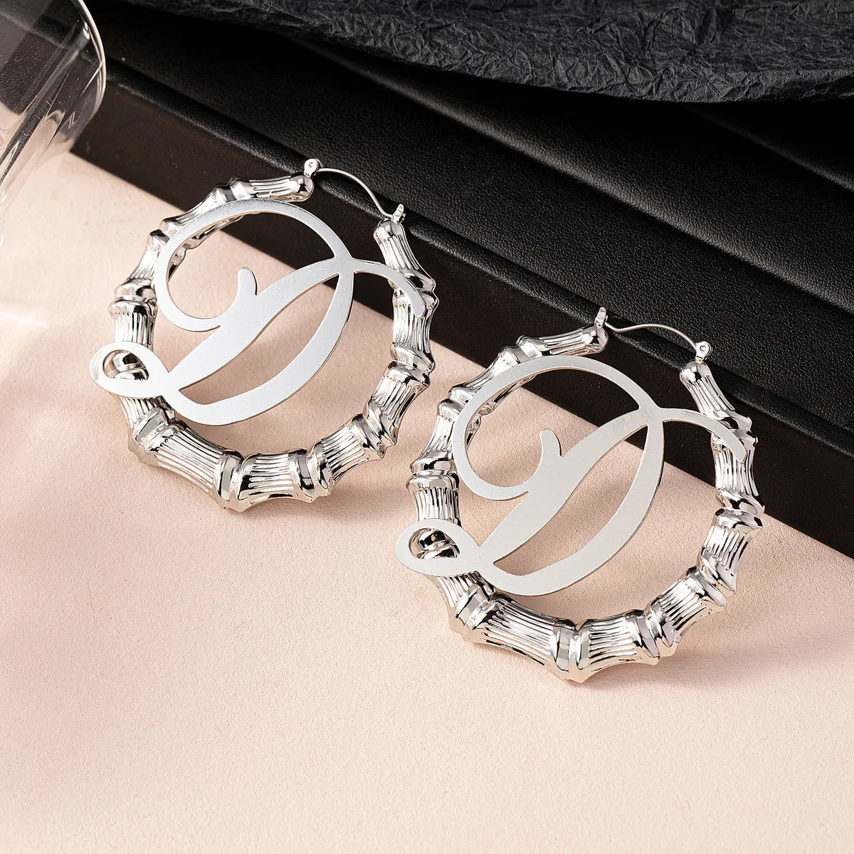 1 Pair Exaggerated Modern Style Simple Style Letter Hollow Out Iron Earrings