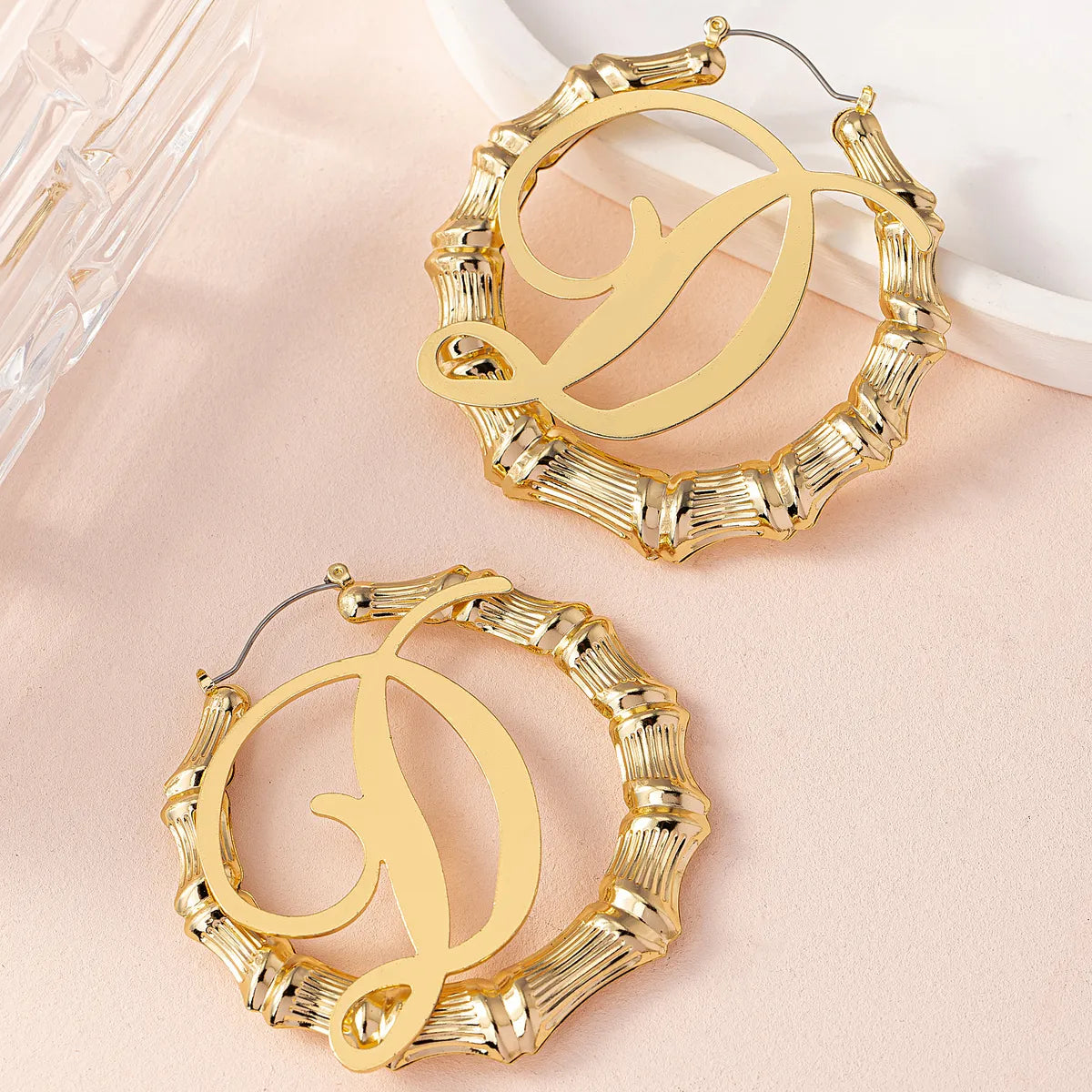 1 Pair Exaggerated Modern Style Simple Style Letter Hollow Out Iron Earrings