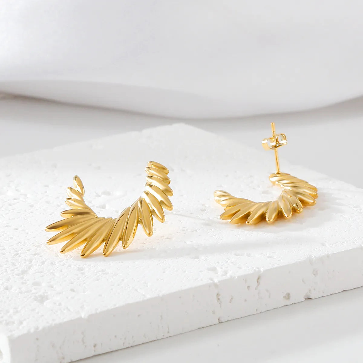 1 Pair Exaggerated Oversized Angel Wings Plating 304 Stainless Steel 18K Gold Plated Ear Studs