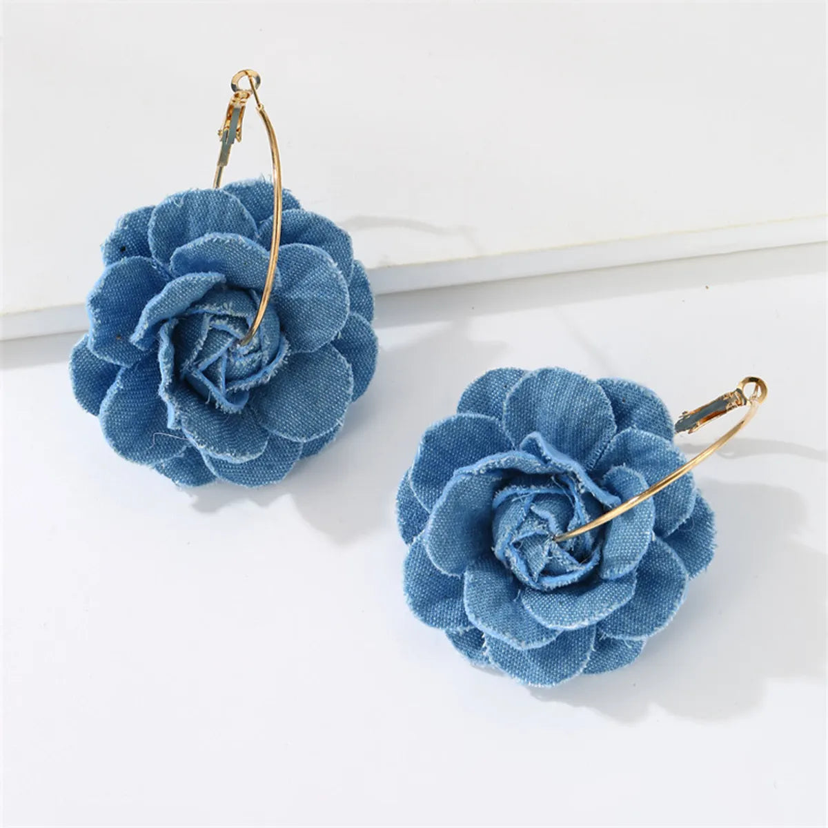 1 Pair Exaggerated Romantic Flower Pearl Three-Dimensional Alloy Cloth Drop Earrings Earrings