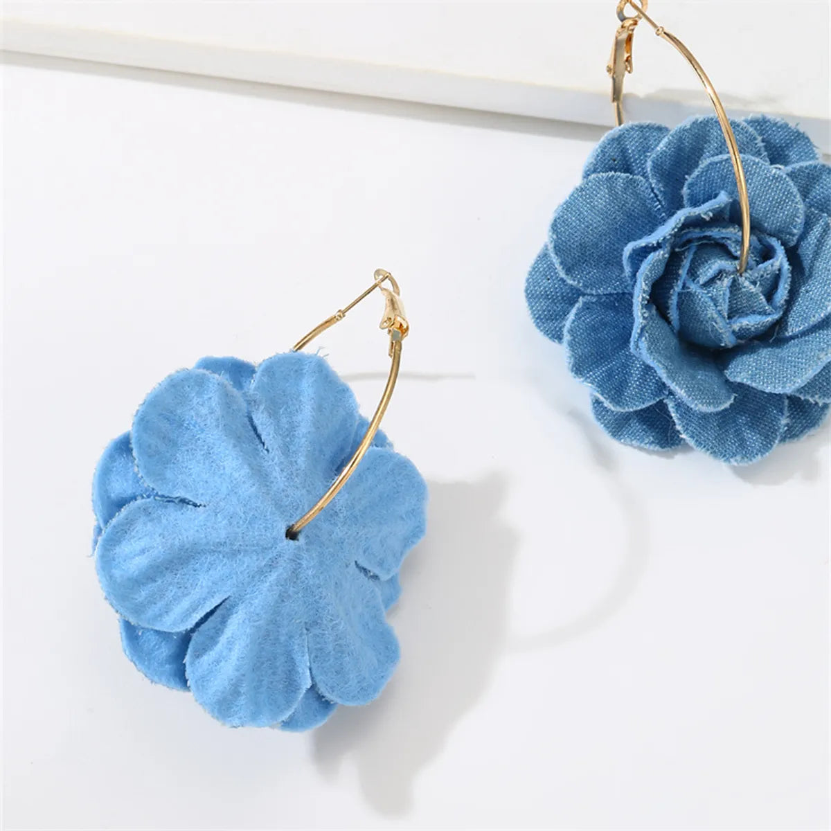 1 Pair Exaggerated Romantic Flower Pearl Three-Dimensional Alloy Cloth Drop Earrings Earrings