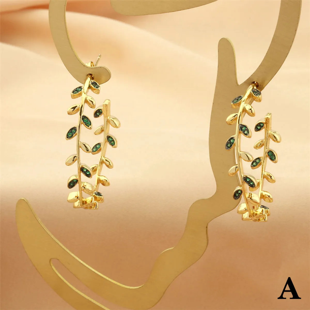 1 Pair Exaggerated Simple Style Leaves Plating Inlay Copper Zircon 18k Gold Plated Earrings