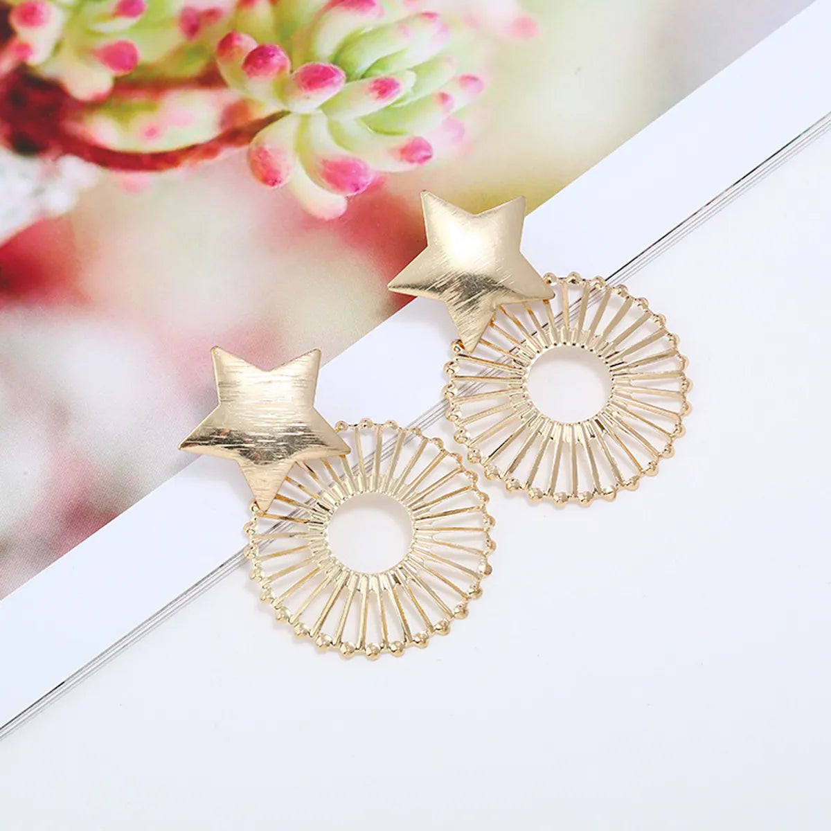 1 Pair Exaggerated Star Plating Iron Drop Earrings