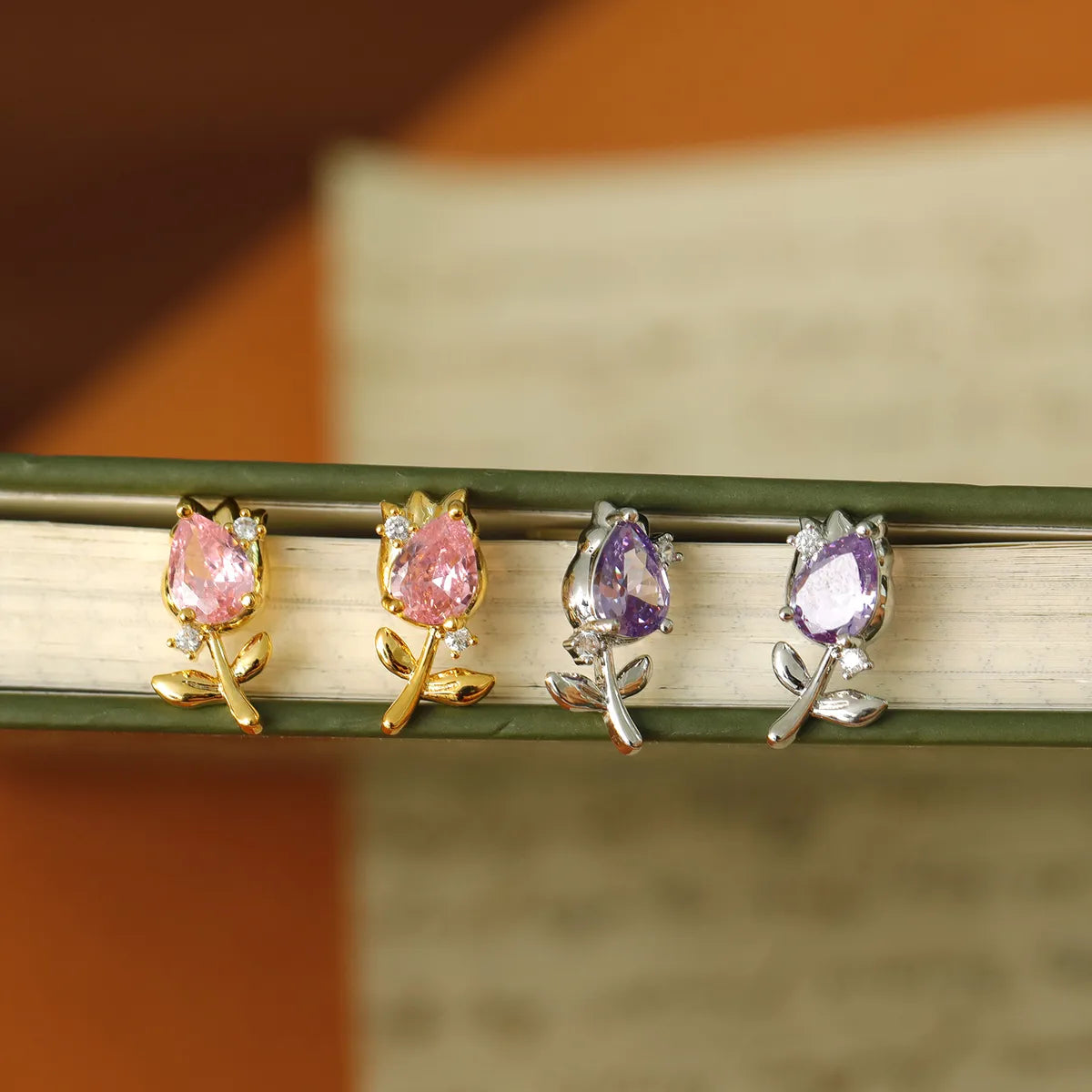 1 Pair Fairy Style Elegant Classic Style Flower Tulip Polishing Plating Inlay Copper Zircon 18K Gold Plated Ear Studs