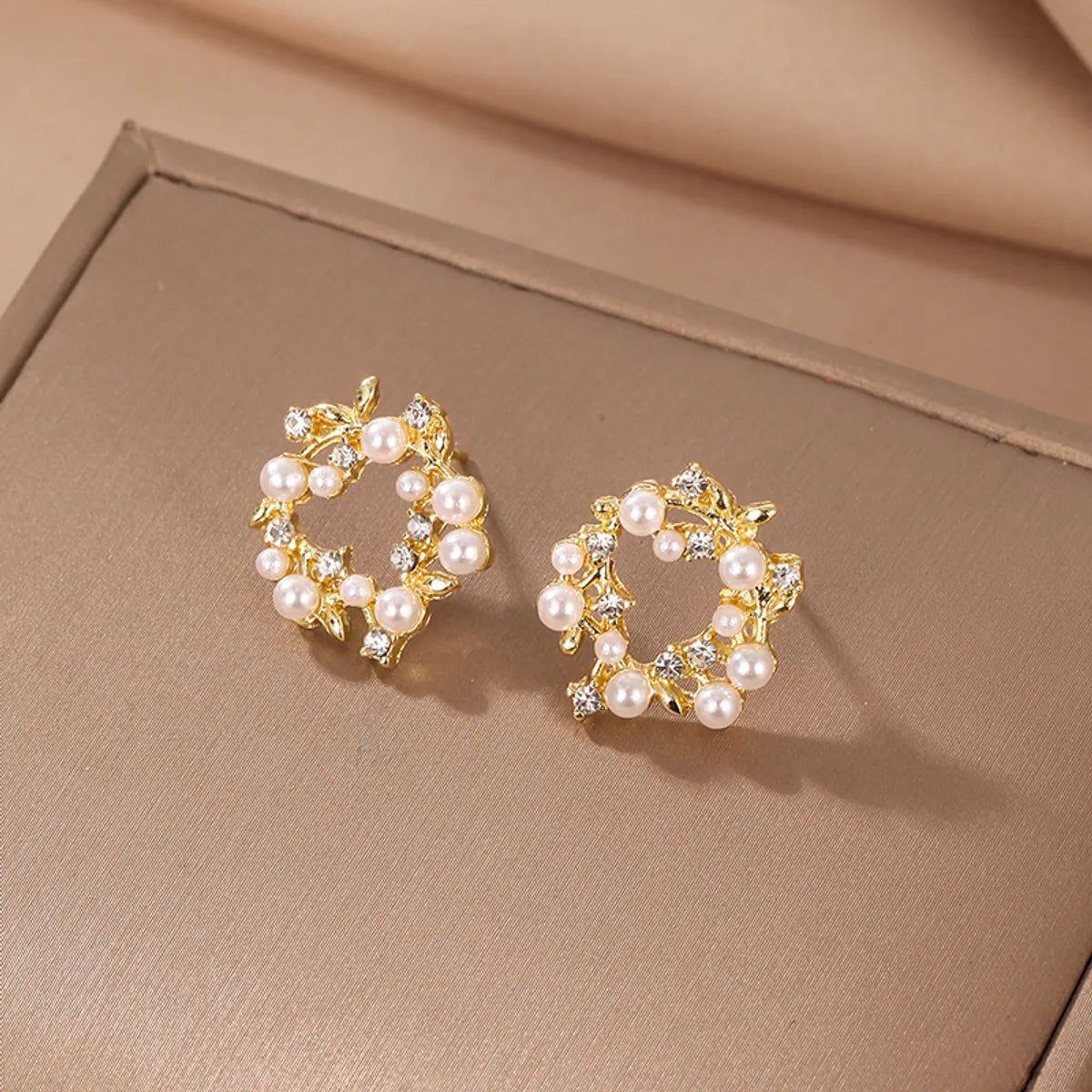 1 Pair Fairy Style Sweet Butterfly Hollow Out Inlay Alloy Zircon Ear Studs