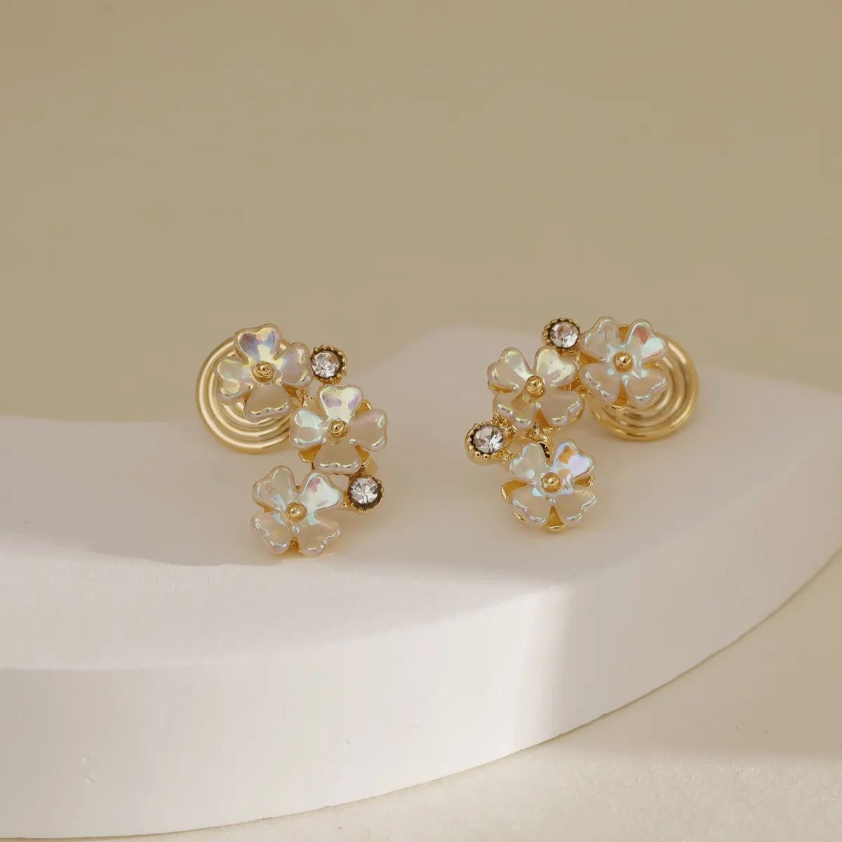 1 Pair Fairy Style Sweet Simple Style Flower Inlay Copper Zircon 18K Gold Plated Ear Cuffs