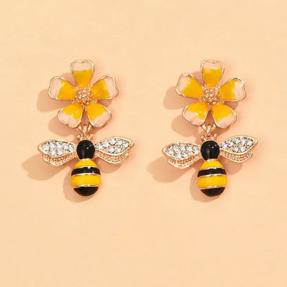 1 Pair Fashion Bee Alloy Inlay Rhinestones Women'S Drop Earrings