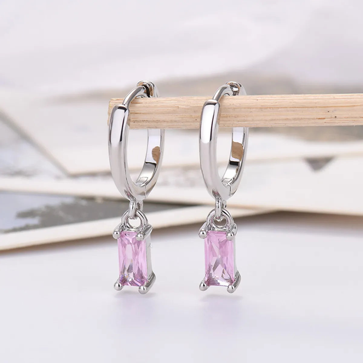 1 Pair Fashion Circle Metal Inlay Zircon Women'S Drop Earrings