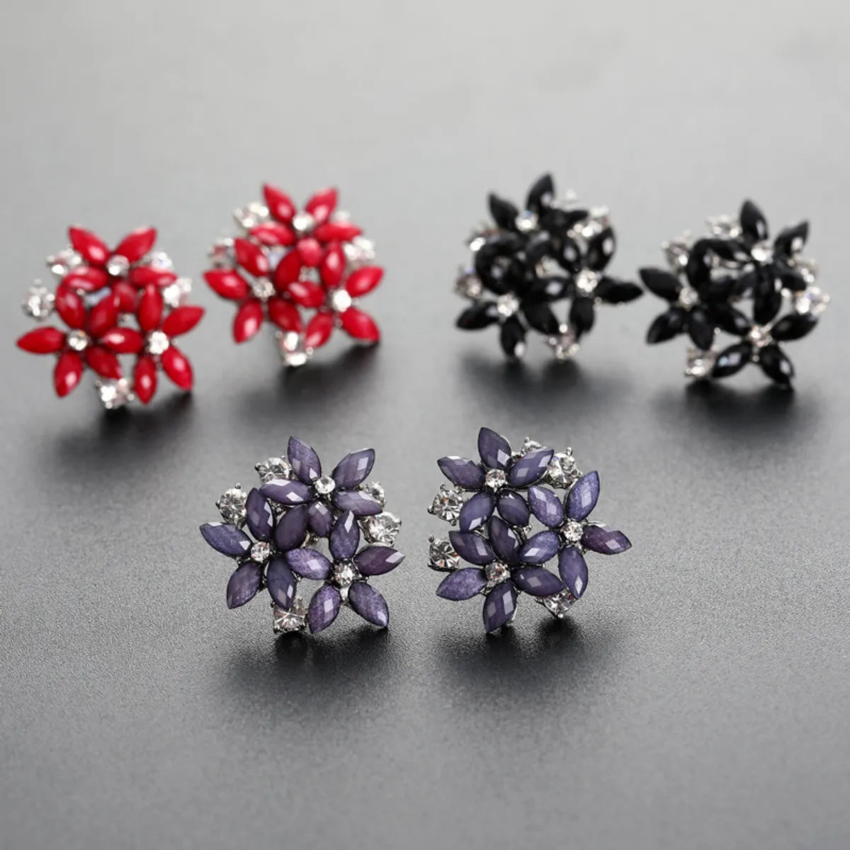 1 Pair Fashion Flower Alloy Inlay Zircon Women's Ear Studs