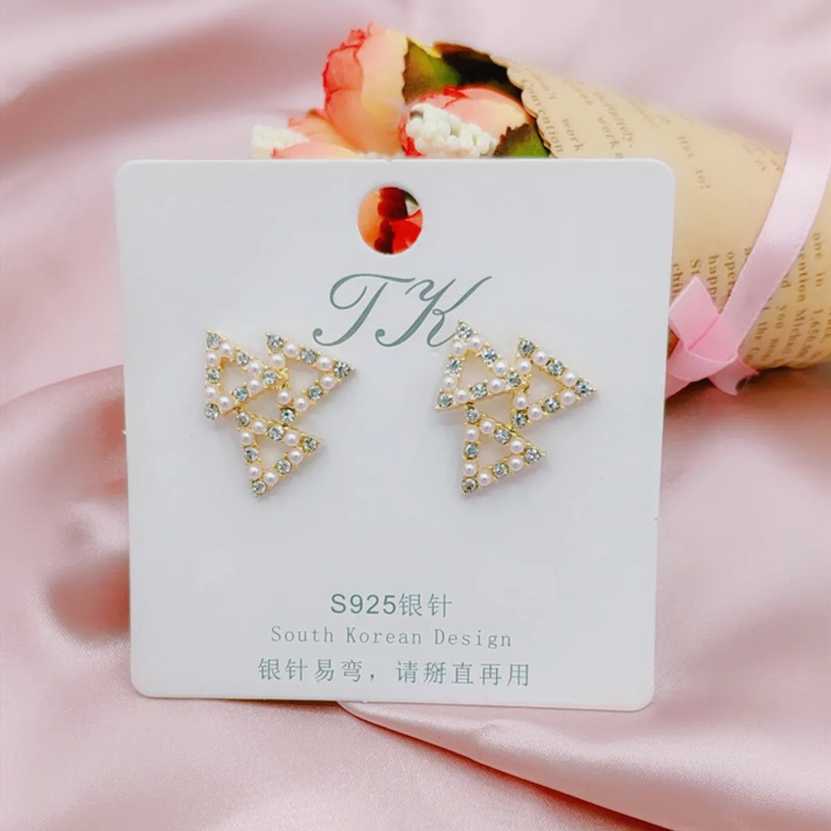 1 Pair Fashion Flower Butterfly Bow Knot Alloy Inlay Artificial Pearls Rhinestones Shell Women'S Earrings