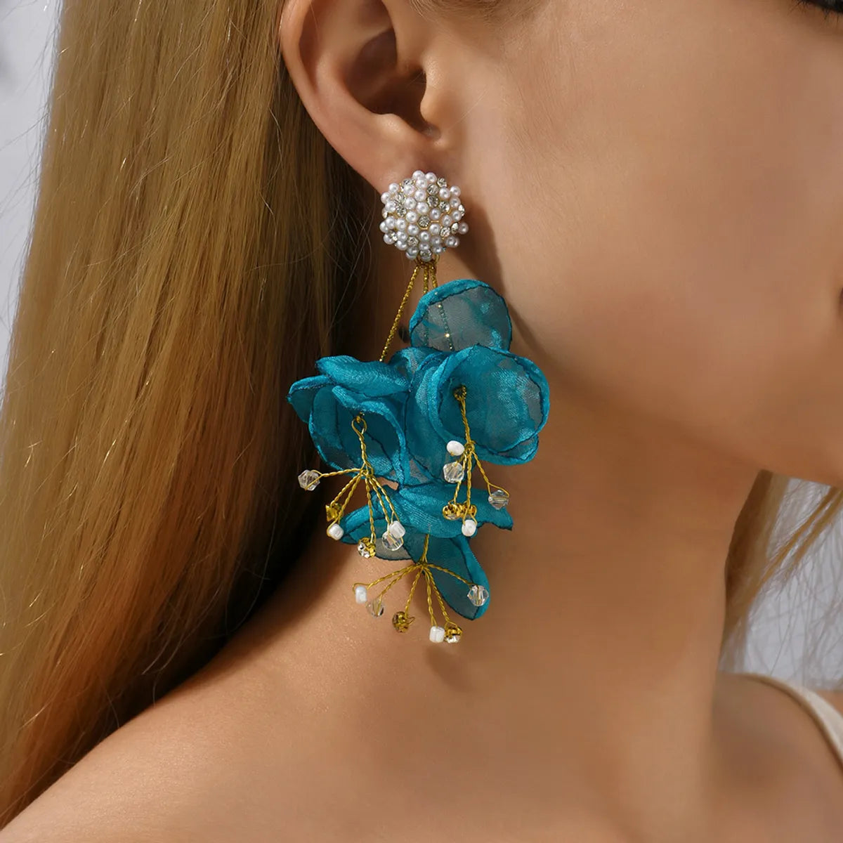 1 Pair Fashion Flower Cloth Handmade Rhinestones Women'S Drop Earrings