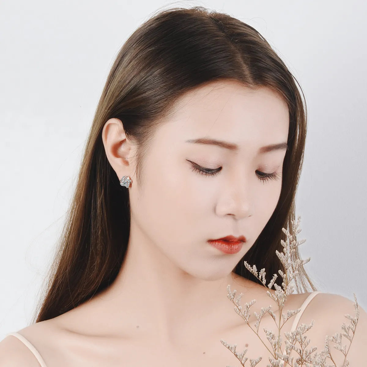 1 Pair Fashion Flower Copper Inlaid Zircon Ear Studs