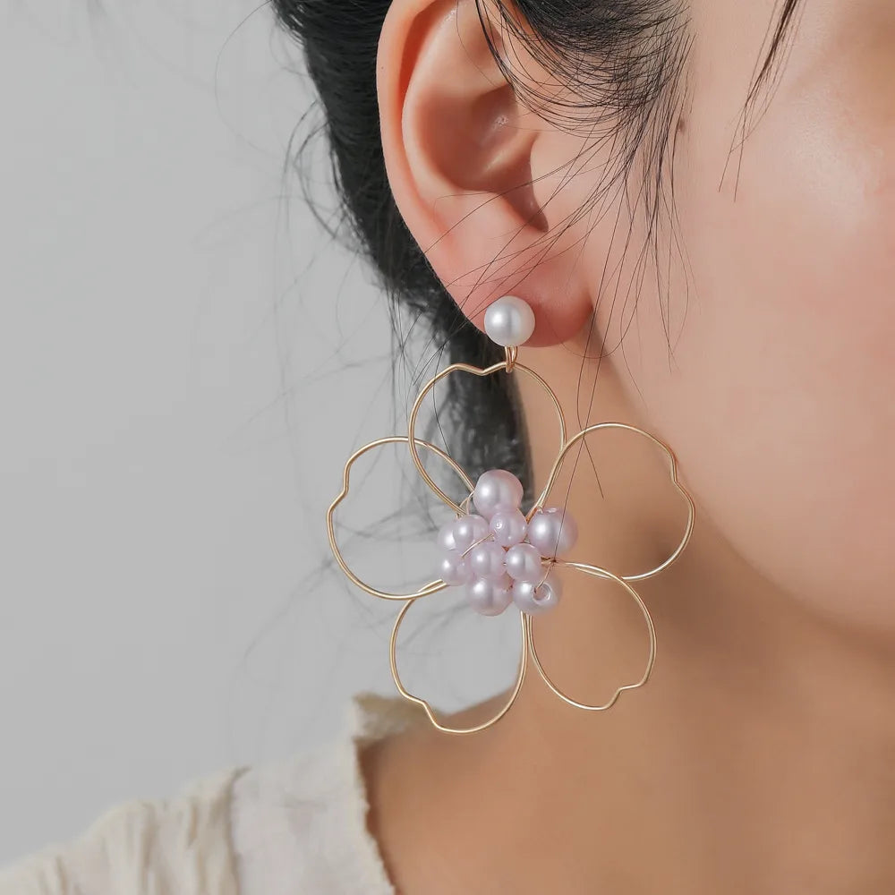 1 Pair Fashion Flower Metal Plating Artificial Pearls Women'S Drop Earrings