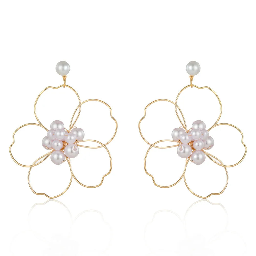 1 Pair Fashion Flower Metal Plating Artificial Pearls Women'S Drop Earrings