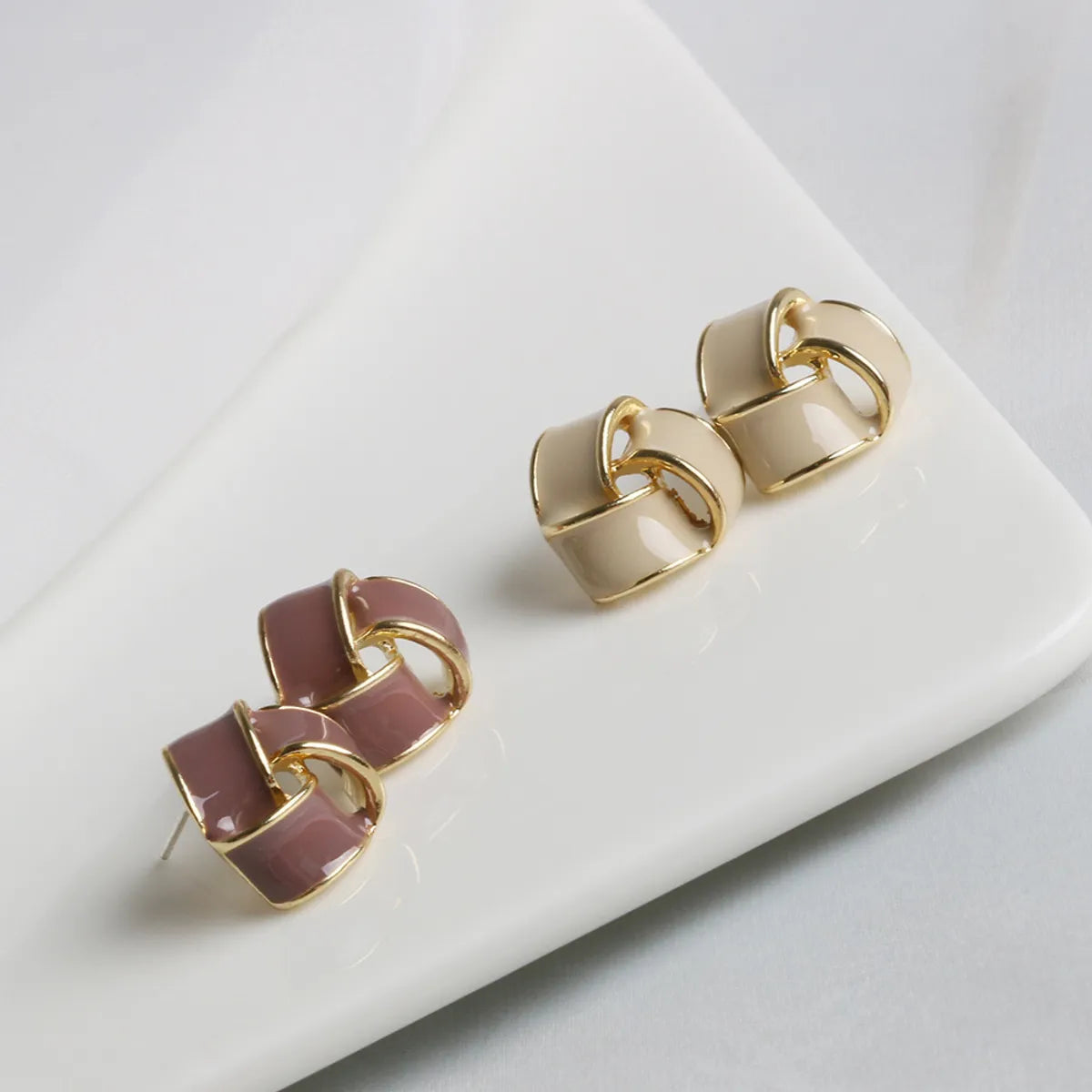 1 Pair Fashion Geometric Alloy Enamel Women's Ear Studs