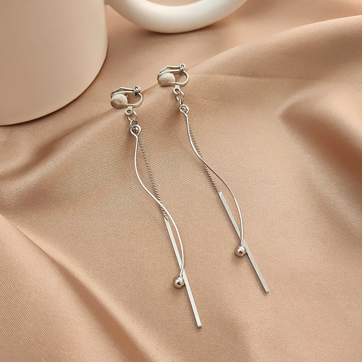 1 Pair Fashion Geometric Alloy Plating Artificial Pearls Rhinestones Women'S Ear Clips