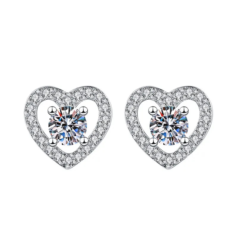 1 Pair Fashion Heart Shape Metal Hollow Out Inlay Rhinestones Women'S Ear Studs