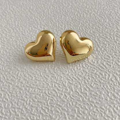 1 Pair Fashion Heart Shape Metal Plating Women'S Ear Studs