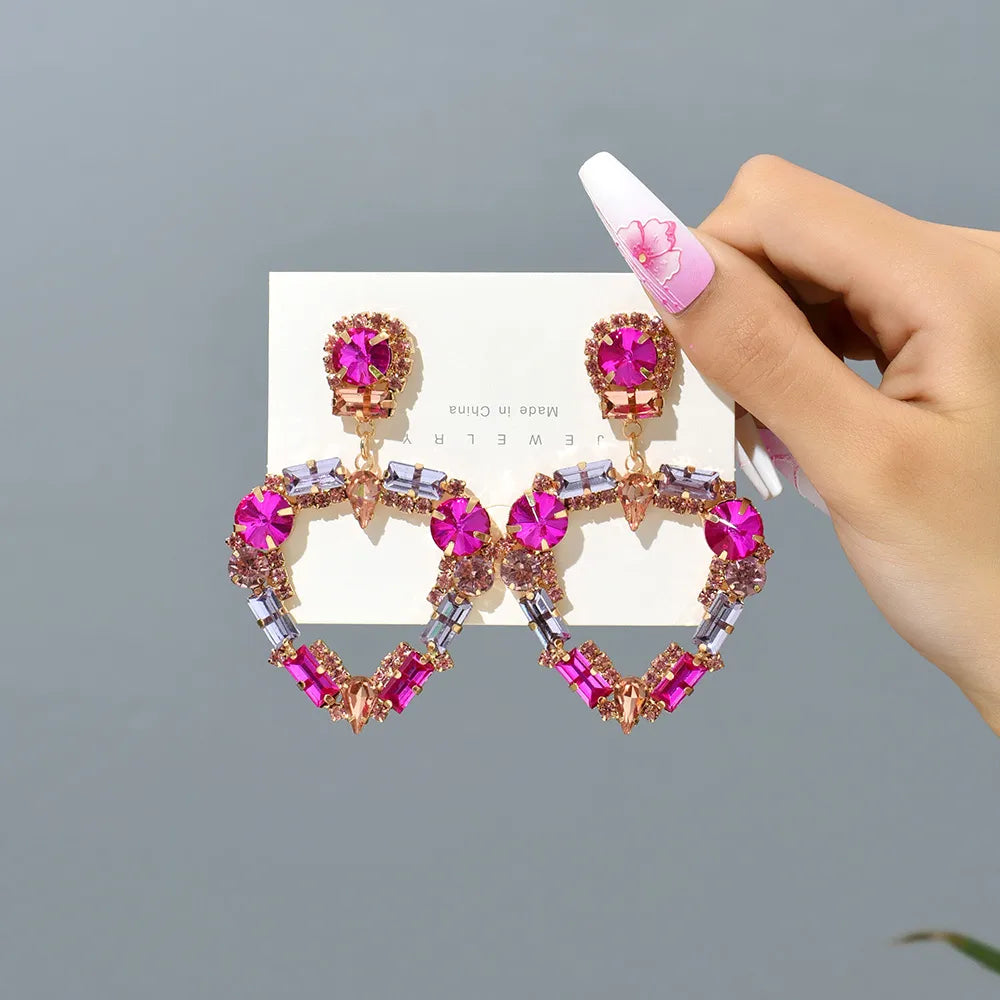 1 Pair Fashion Heart Shape Rhinestone Glass Hollow Out Women'S Chandelier Earrings