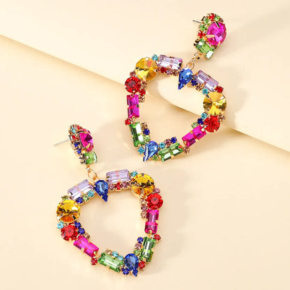 1 Pair Fashion Heart Shape Rhinestone Glass Hollow Out Women'S Chandelier Earrings