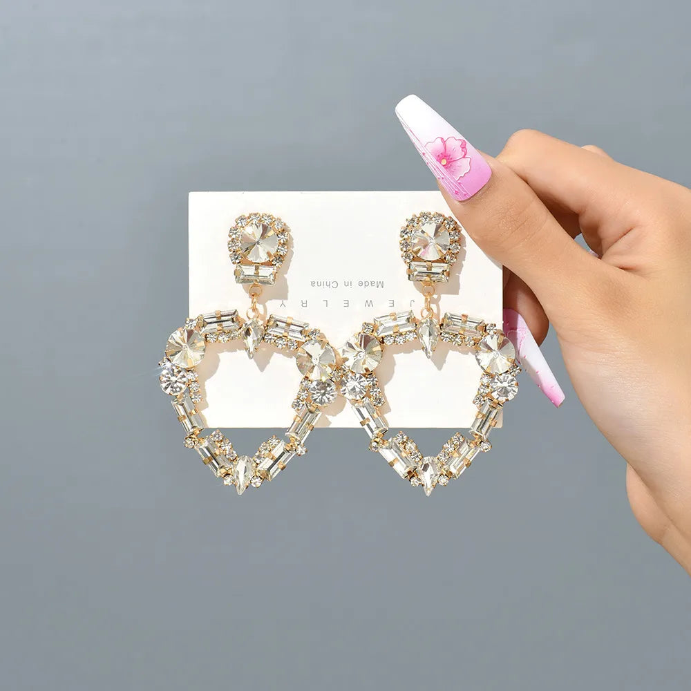 1 Pair Fashion Heart Shape Rhinestone Glass Hollow Out Women'S Chandelier Earrings