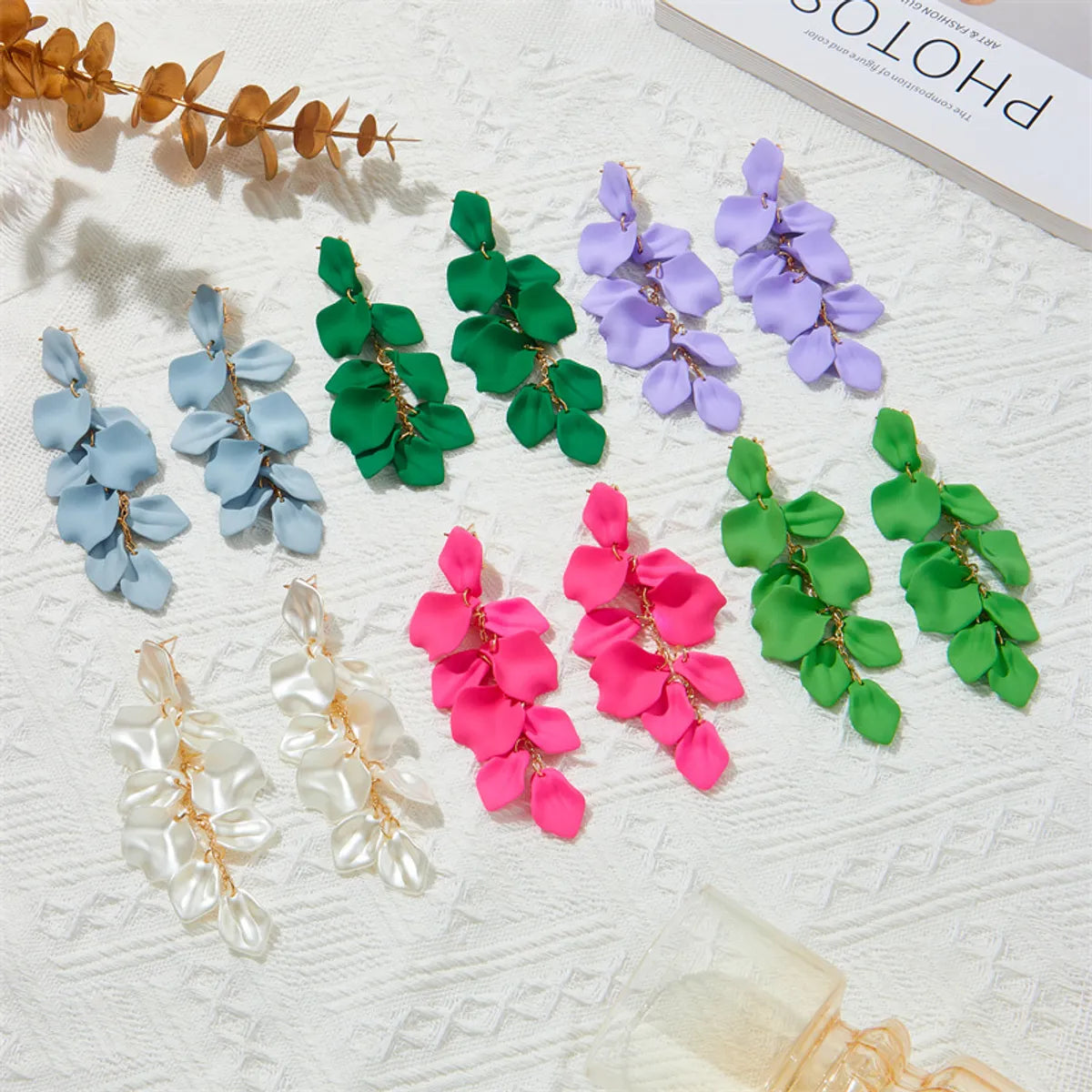 1 Pair Fashion Petal Arylic Stoving Varnish Women's Drop Earrings