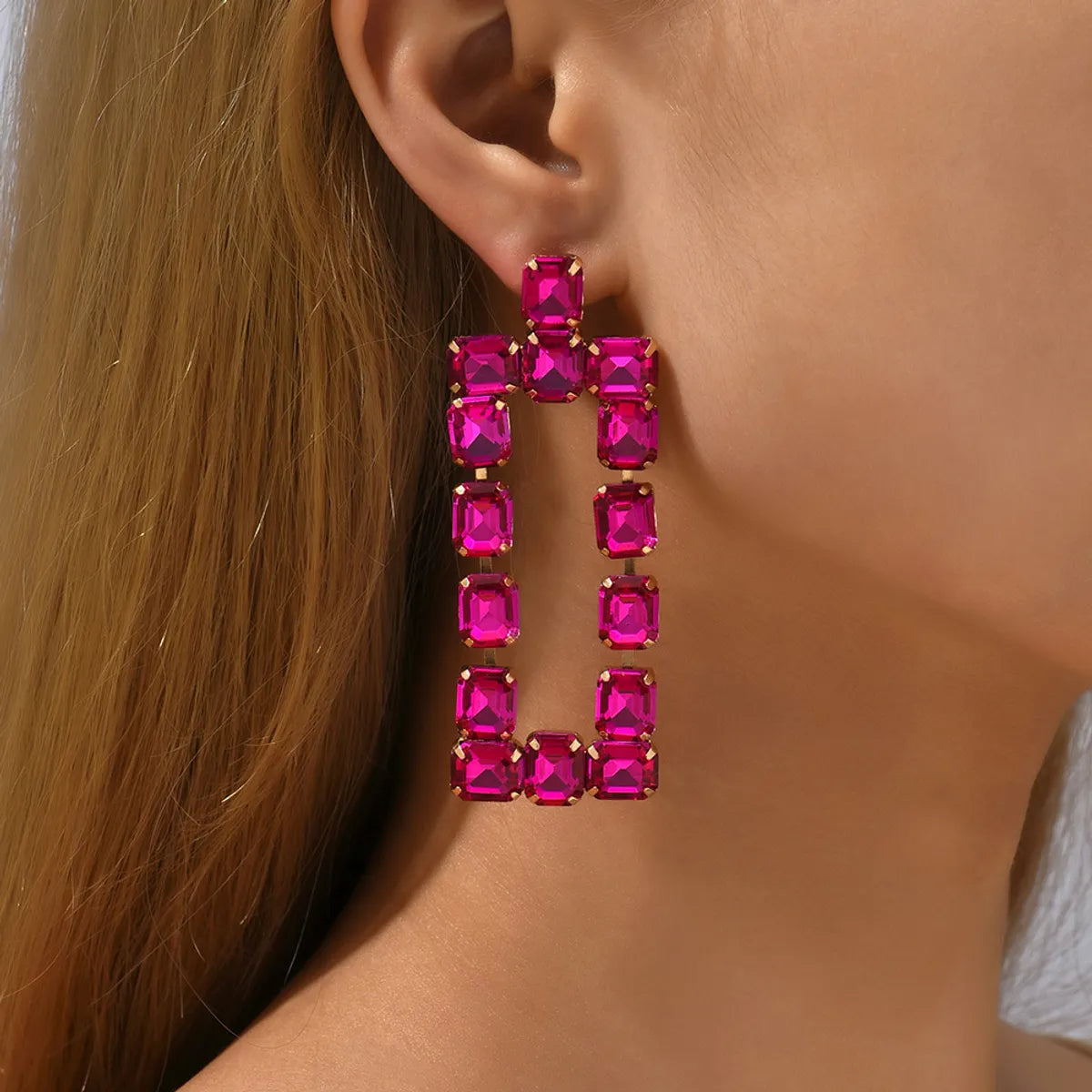 1 Pair Fashion Rectangle Rhinestone Glass Hollow Out Women's Chandelier Earrings