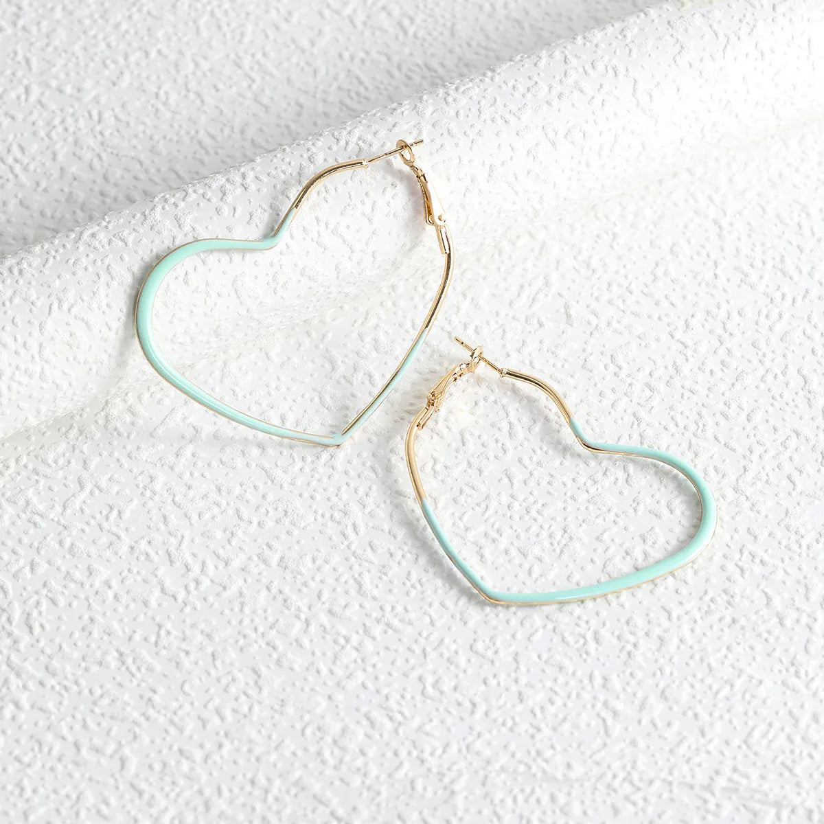 1 Pair Fashion Round Heart Shape Alloy Gold Plated Women'S Hoop Earrings