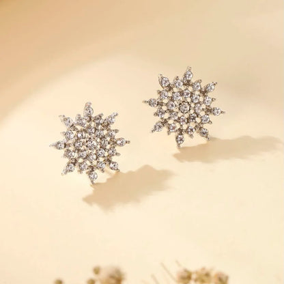 1 Pair Fashion Snowflake Alloy Inlay Rhinestones Women's Ear Studs