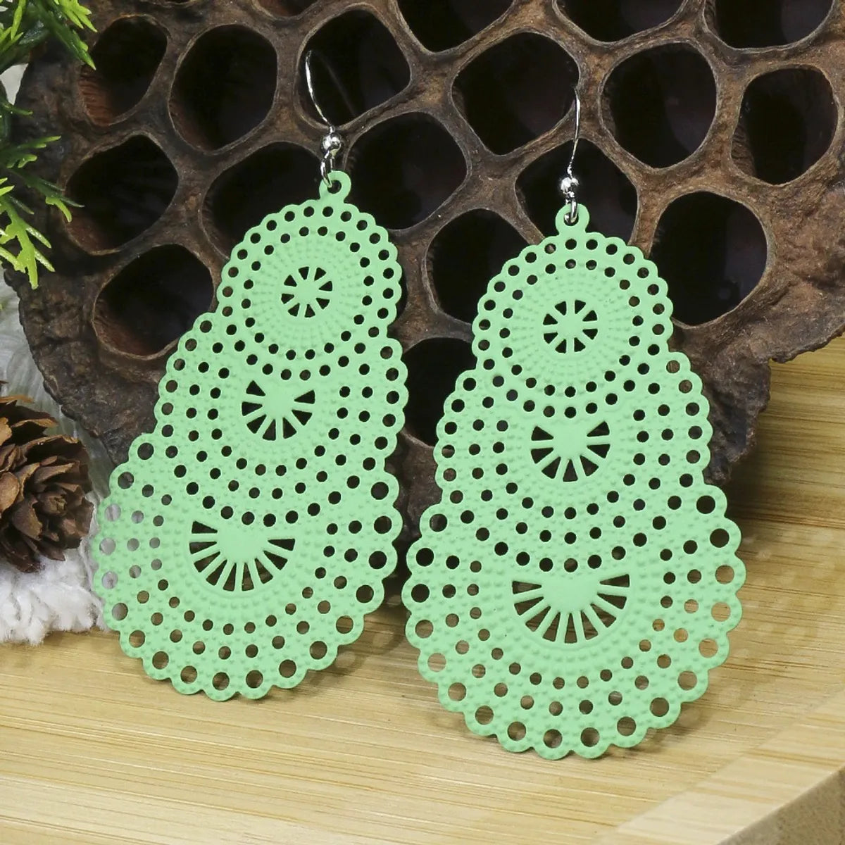 1 Pair Fashion Solid Color Metal Stoving Varnish Women's Drop Earrings