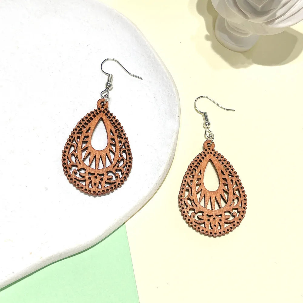 1 Pair Fashion Water Droplets Wood Carving Women'S Drop Earrings