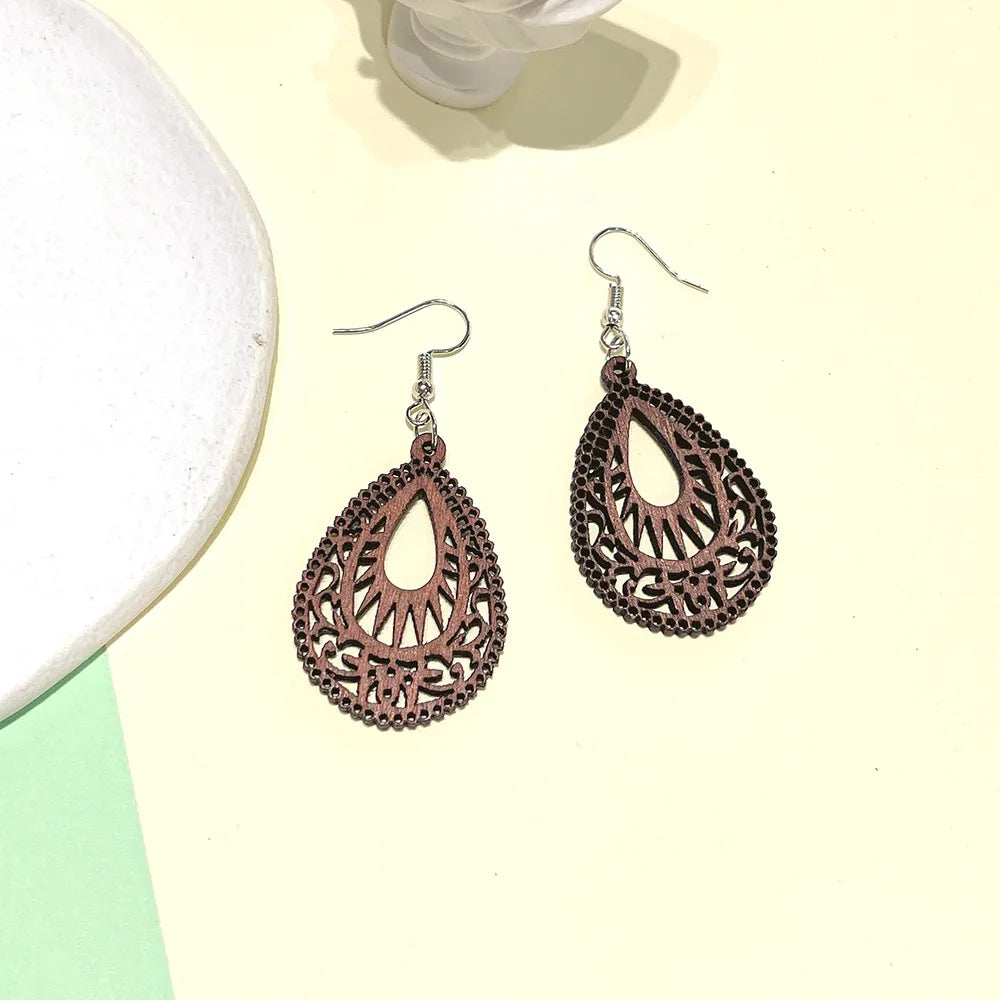 1 Pair Fashion Water Droplets Wood Carving Women'S Drop Earrings