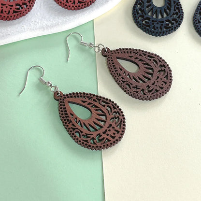 1 Pair Fashion Water Droplets Wood Carving Women'S Drop Earrings