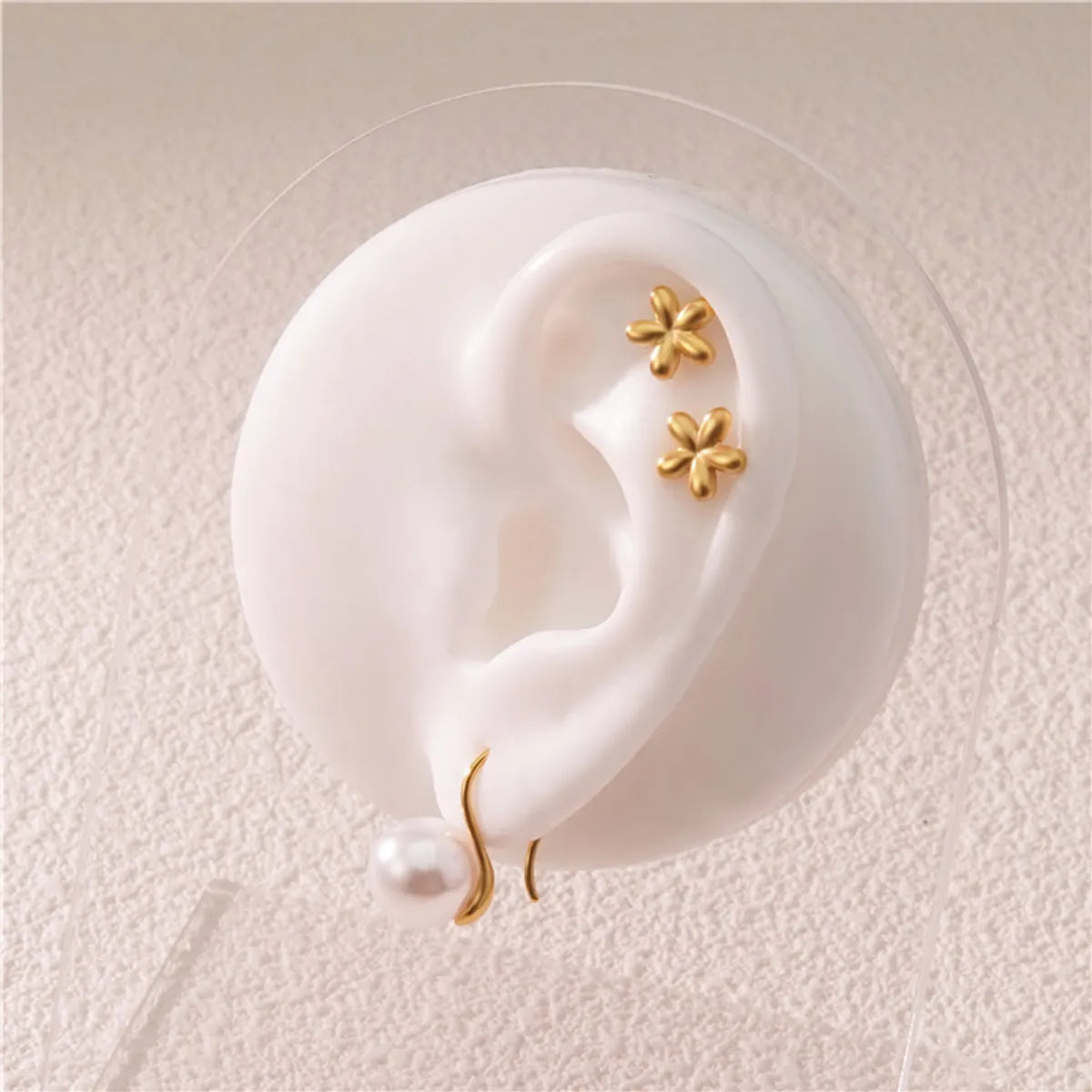 1 Pair French Style Sweet Simple Style Round Flower Inlay 304 Stainless Steel Artificial Pearls 18K Gold Plated Ear Studs Ear Hook