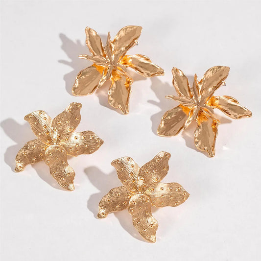 1 Pair Glam Luxurious Flower Alloy Gold Plated Ear Studs