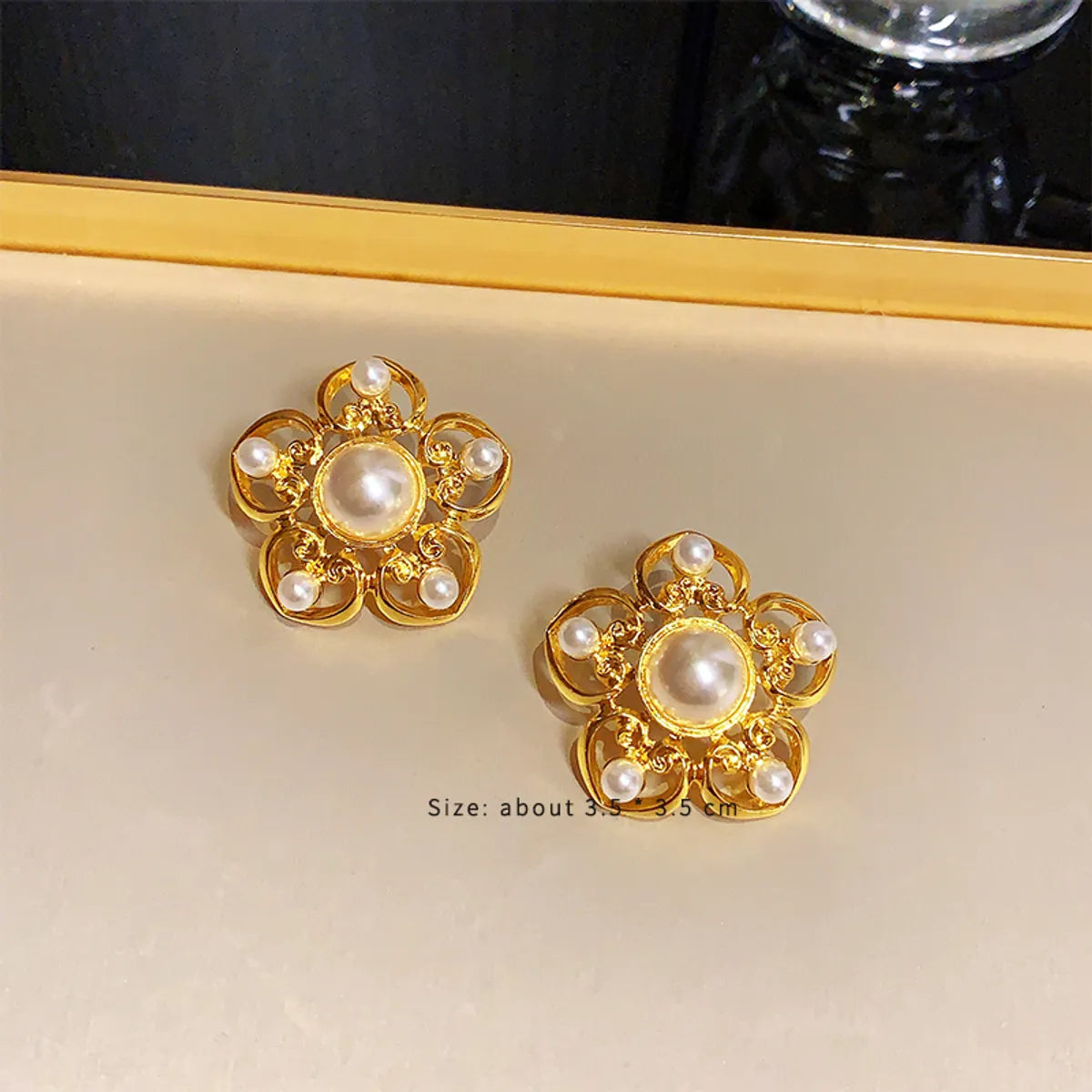 1 Pair Glam Retro Devil'S Eye Flower Inlay Alloy Artificial Pearls Rhinestones Drop Earrings