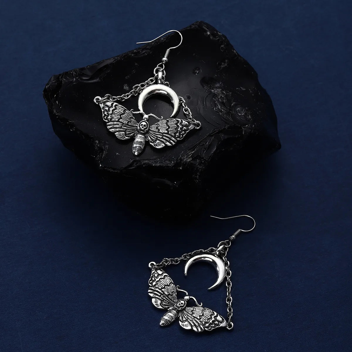 1 Pair Gothic Moon Moth Plating Alloy Silver Plated Dangling Earrings